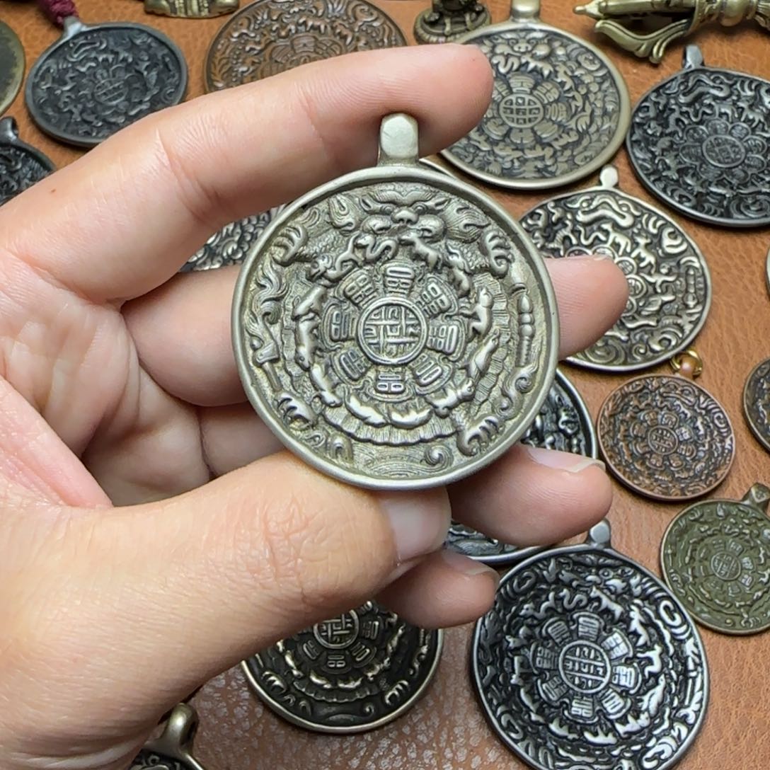 响***。泥塑精品小元素品相完美的话