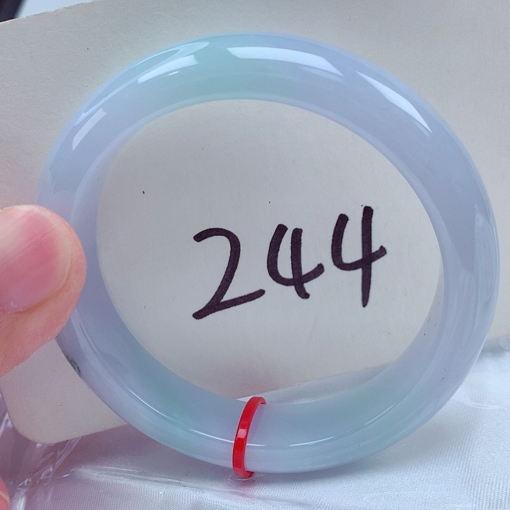 翡翠未镶嵌手镯翡翠