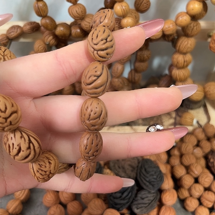 陈***野把件核桃野生桃枭野生桃枭