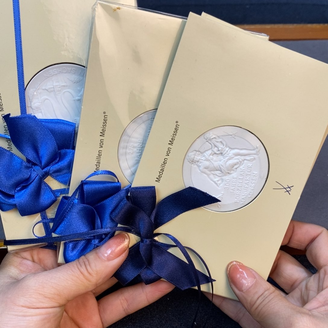 瓷器哈哈哈哈哈哈哈完***1