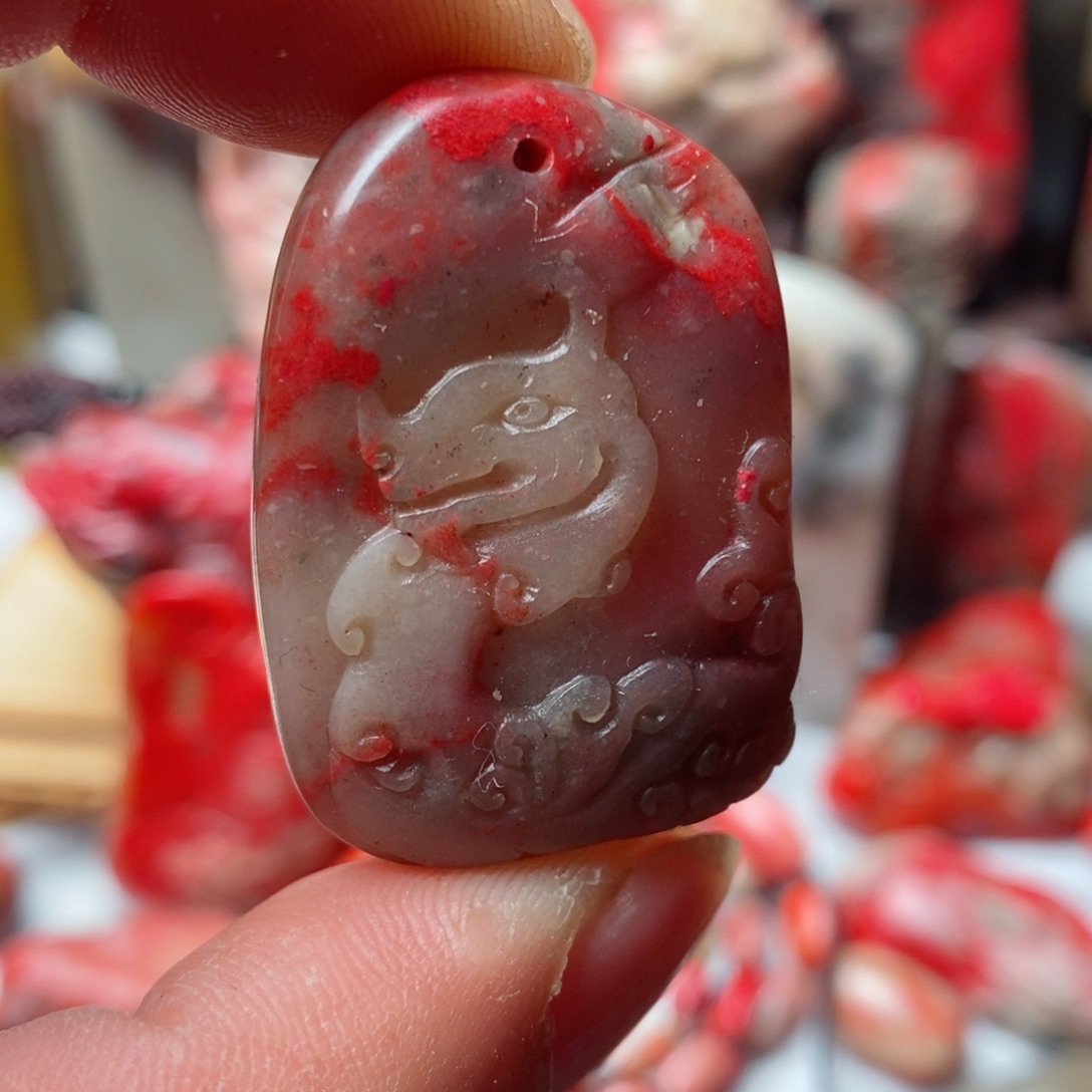 昌化鸡血石昌化鸡血石挂件