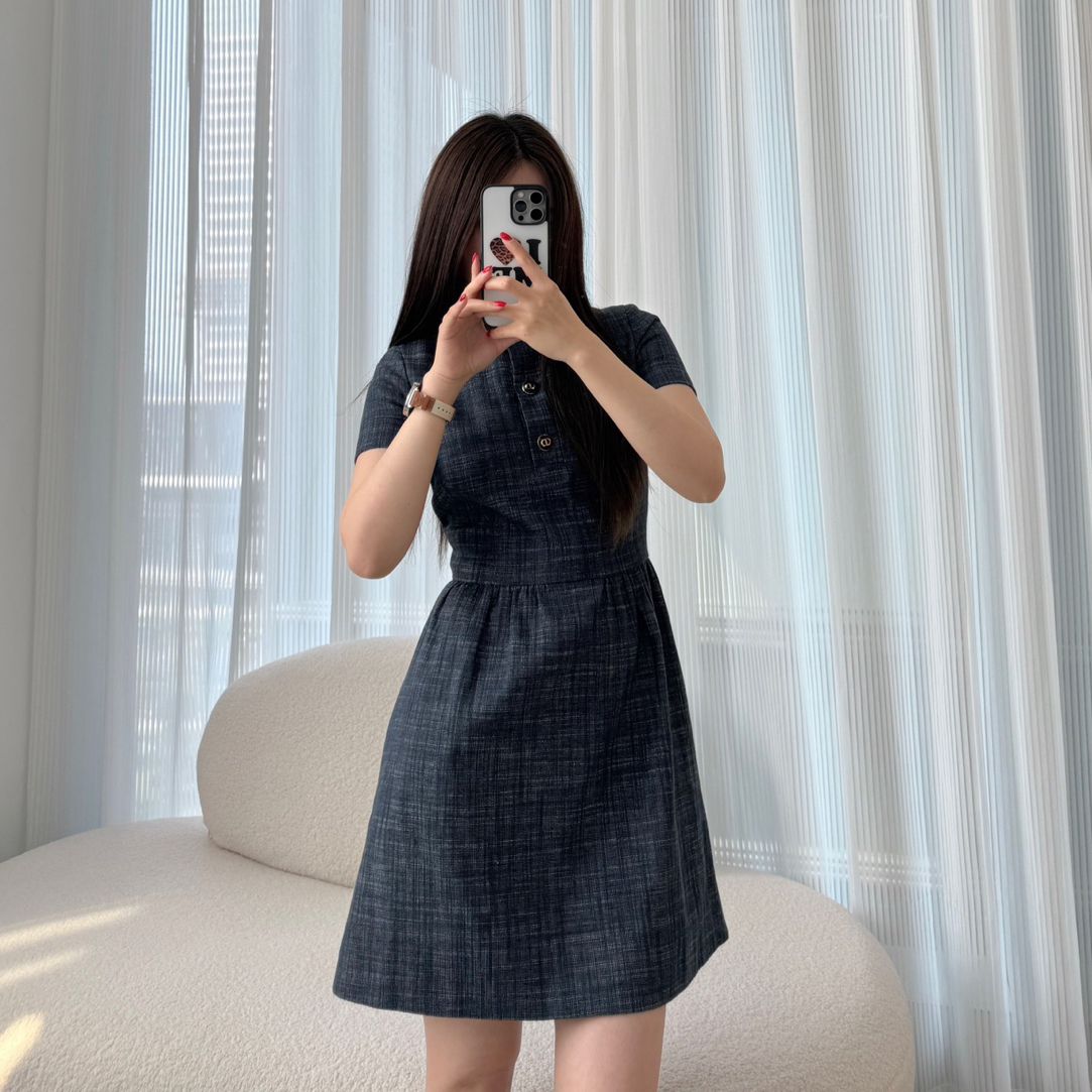 99新 DIOR/迪奥 A100136/牛仔蓝连衣裙/尺码34
