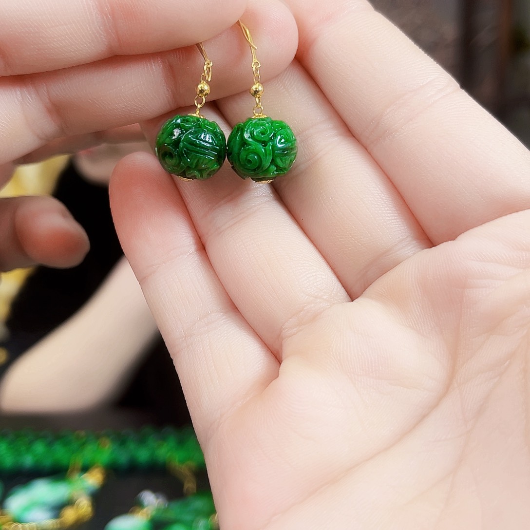 翡翠18K金镶嵌颈饰多样性发货