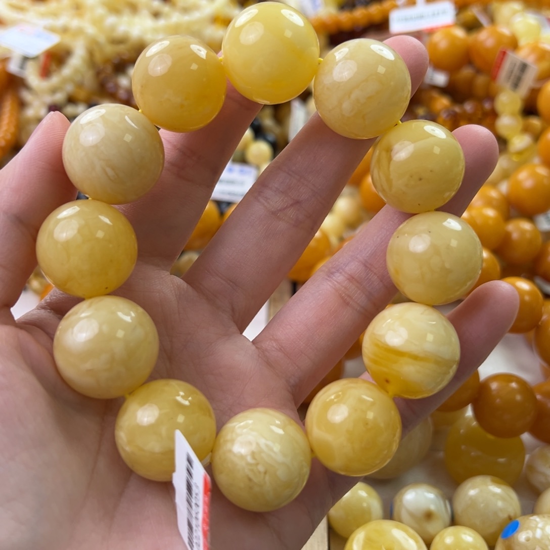 琥珀珠宝奇石未镶嵌