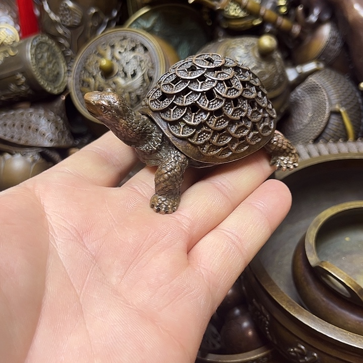 诚信经营精美铜器
