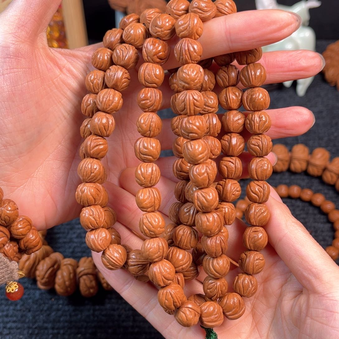 文玩核桃手串路****LC4桃核脖挂108