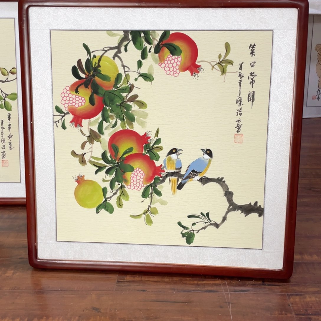 国画手绘带框尺寸63*63厘米