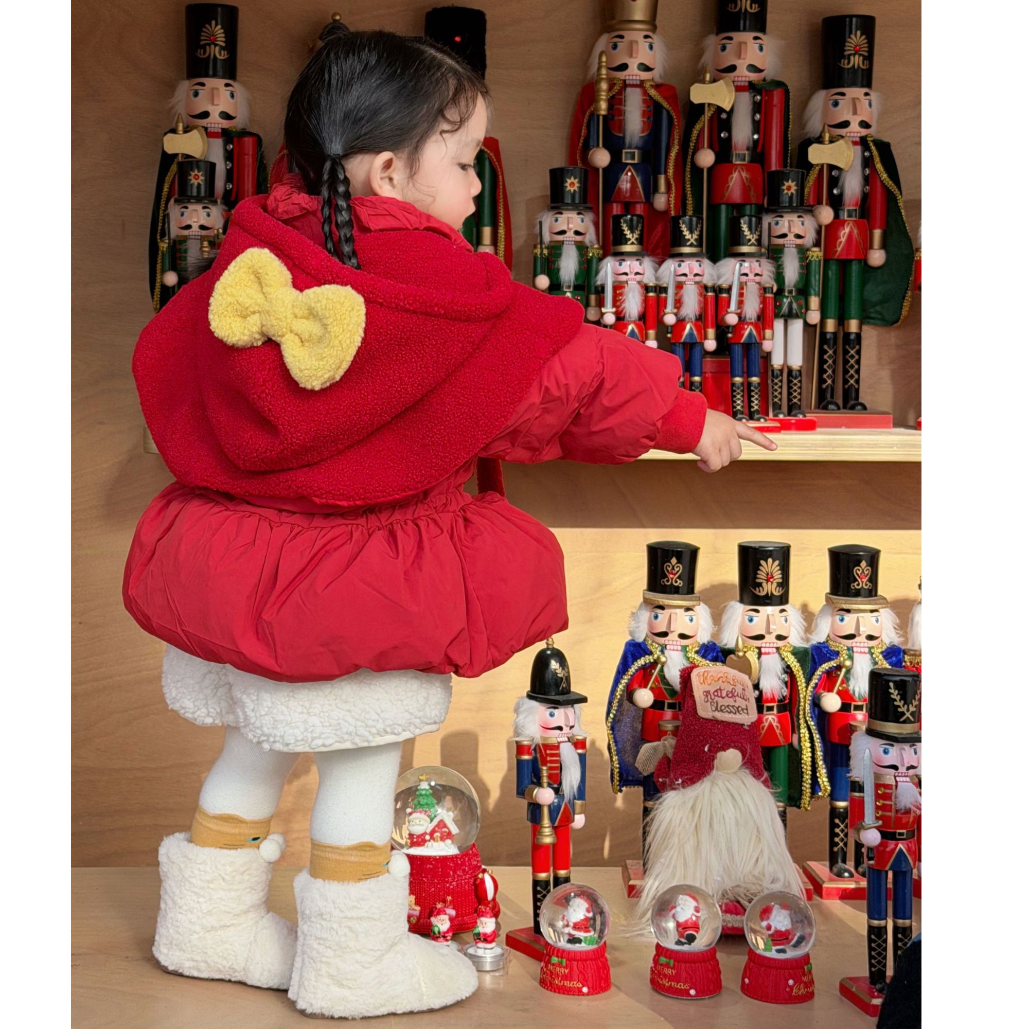 24小时发7+seven正品冬季女童红色白雪公主蝴蝶结羽·绒服汉服9098