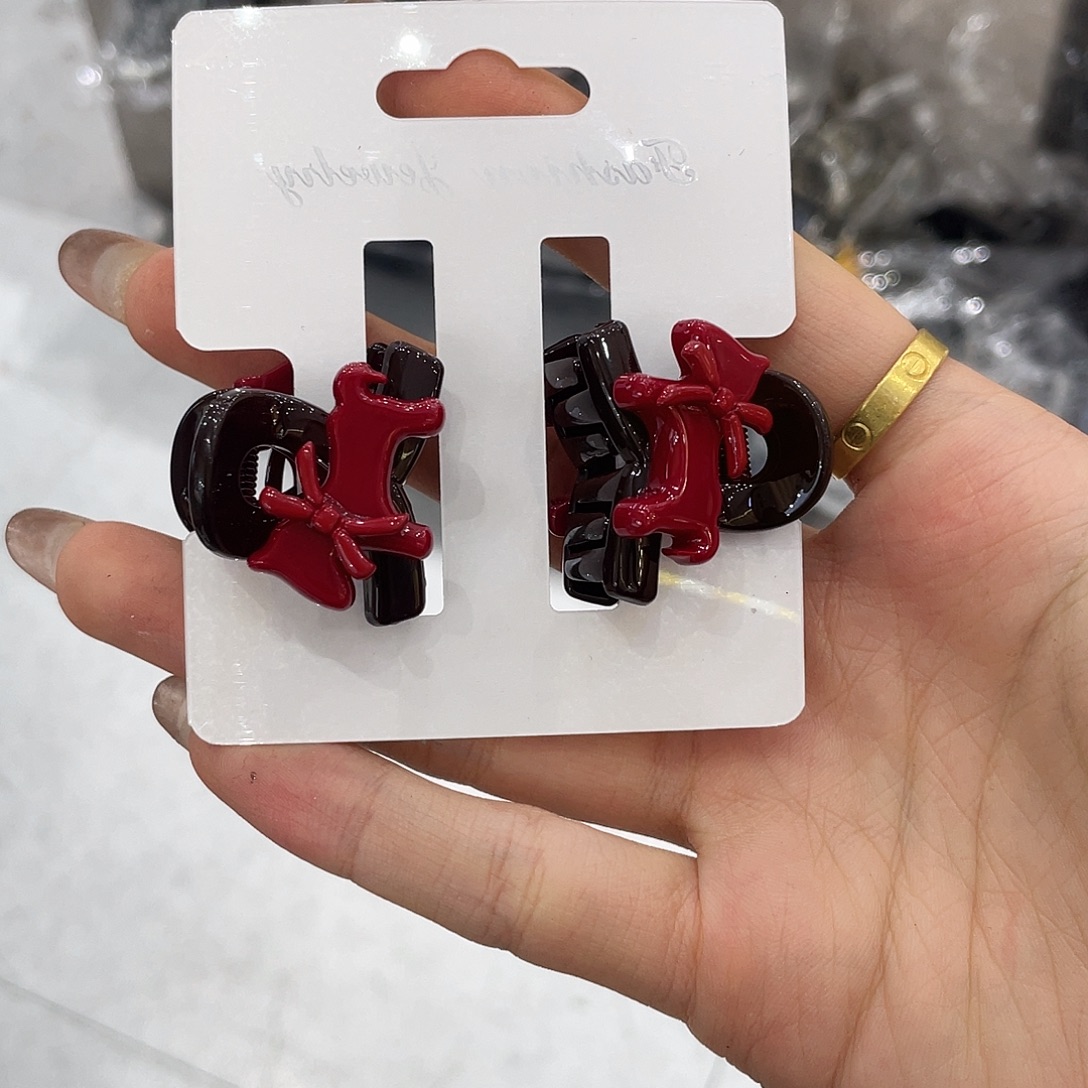 布艺非金属红色小马刘海抓