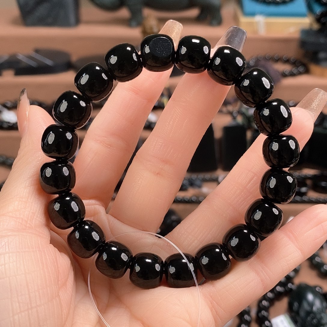 和田玉未镶嵌手链11又黑又细