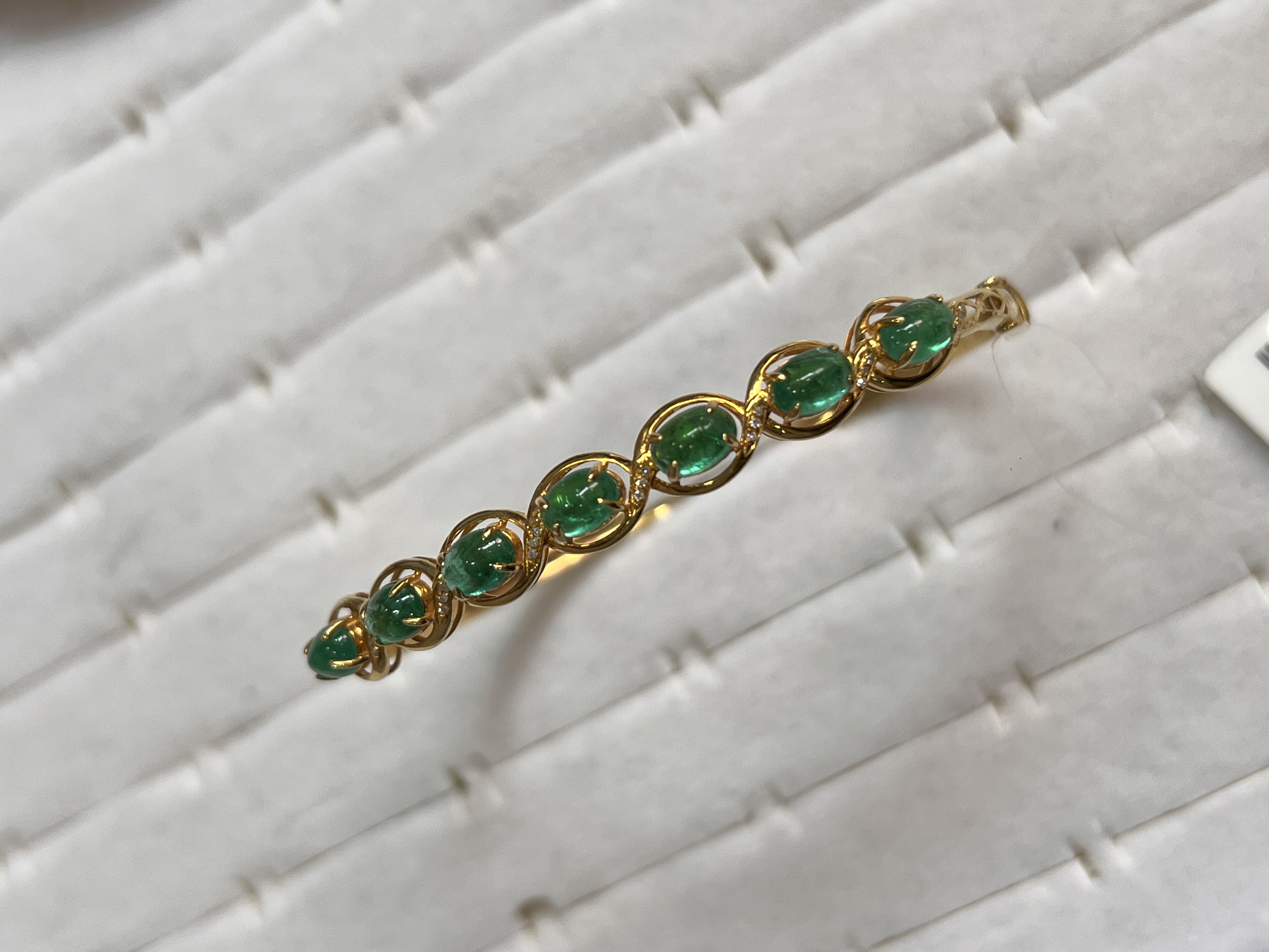 18k金祖母绿手镯蛋面