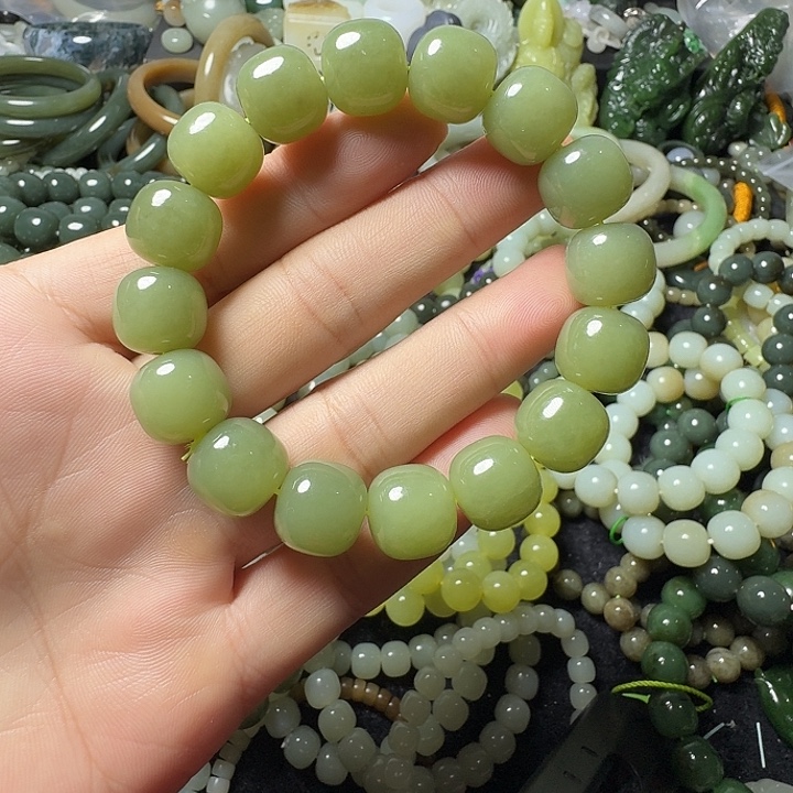 大***麻和田玉未镶嵌手链卡14