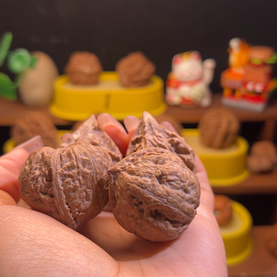 裤***的文玩核桃吊坠核桃51