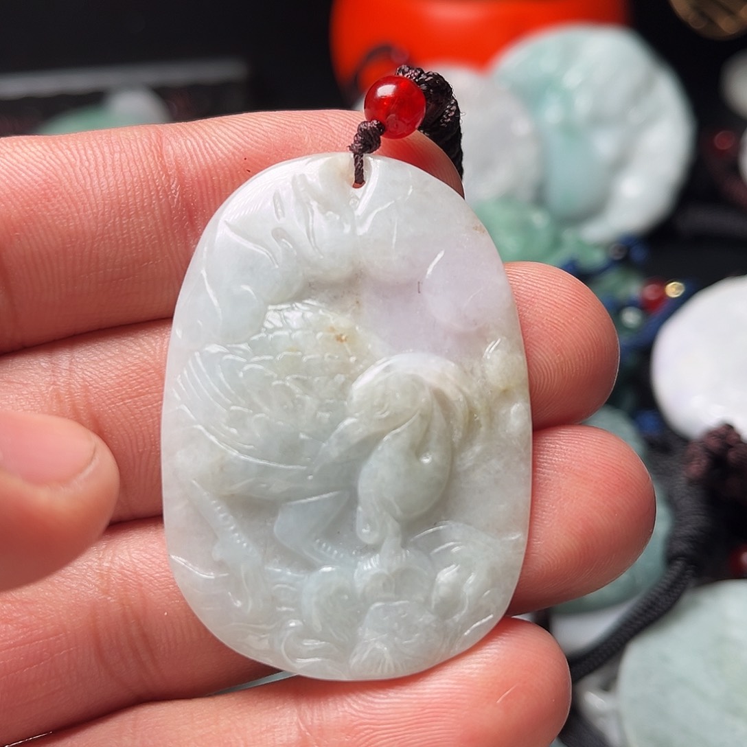 翡翠吊坠(赠链)未镶嵌缅甸翡翠首饰挂件