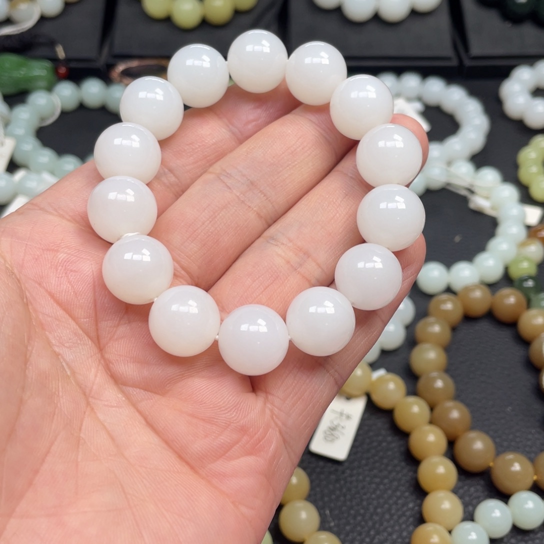 飞***翔和田玉未镶嵌手链