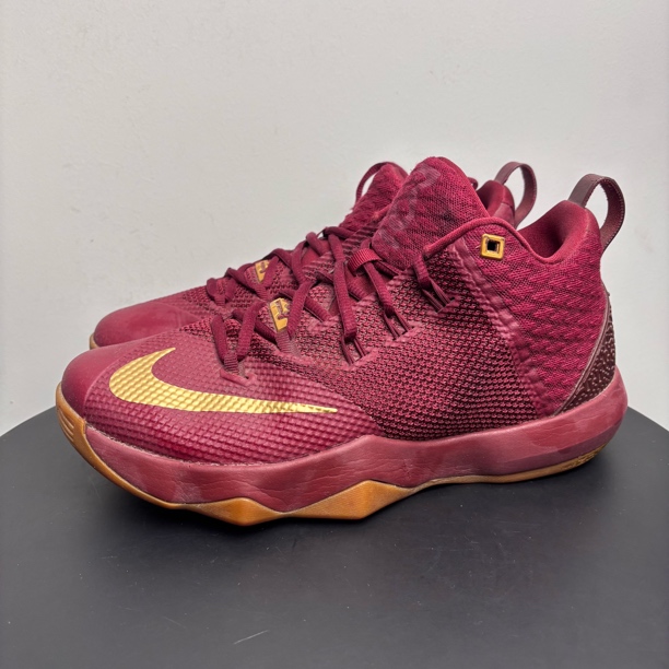 95新 NIKE/耐克 40.5码 使节9 酒红 中古球鞋 