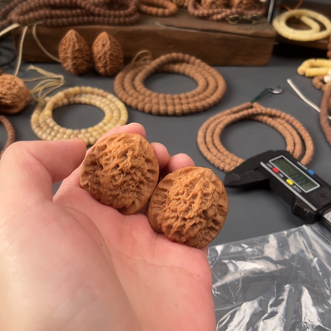 阿***瓦吊坠金刚菩提峰雷公子帽