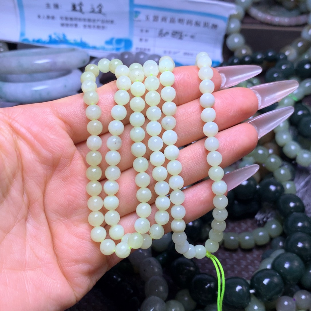 和田玉未镶嵌颈饰卡6