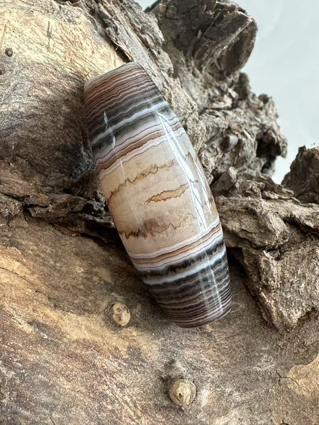 天然缠丝玛瑙 水晶共生佛凤眼