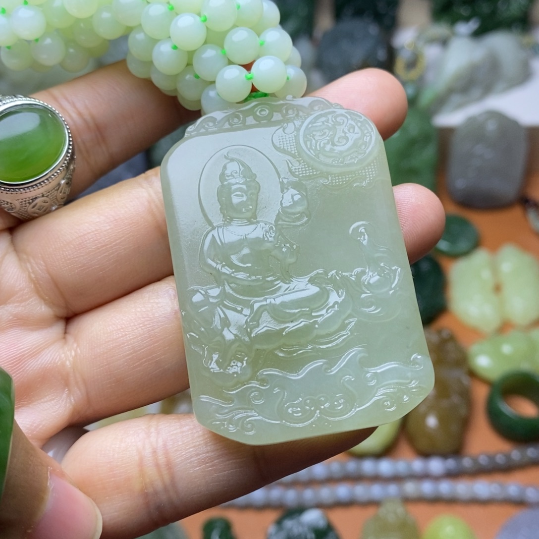 和田玉未镶嵌颈饰