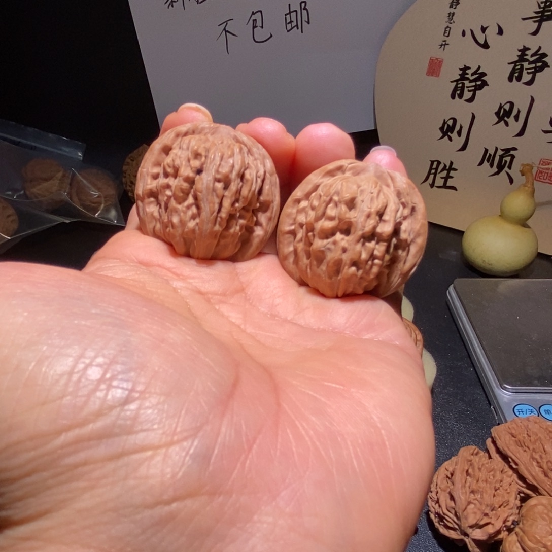 文玩核桃吊坠汉高楼35色差