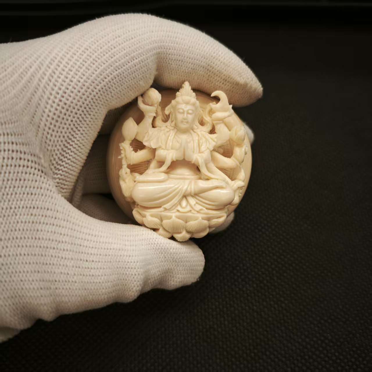D00117 千手观音猛犸牙工艺品