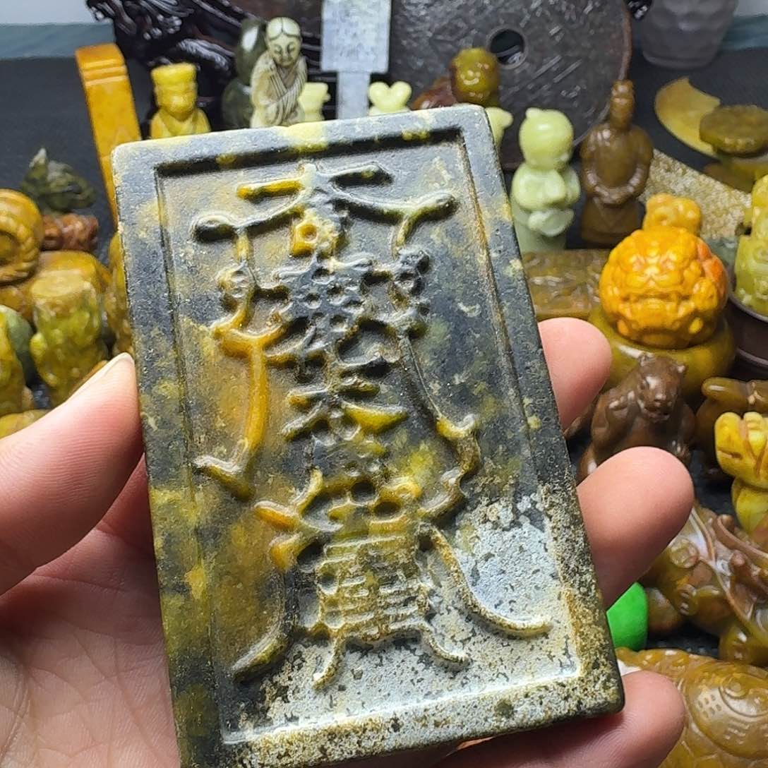 白玉菩提吊坠。。。