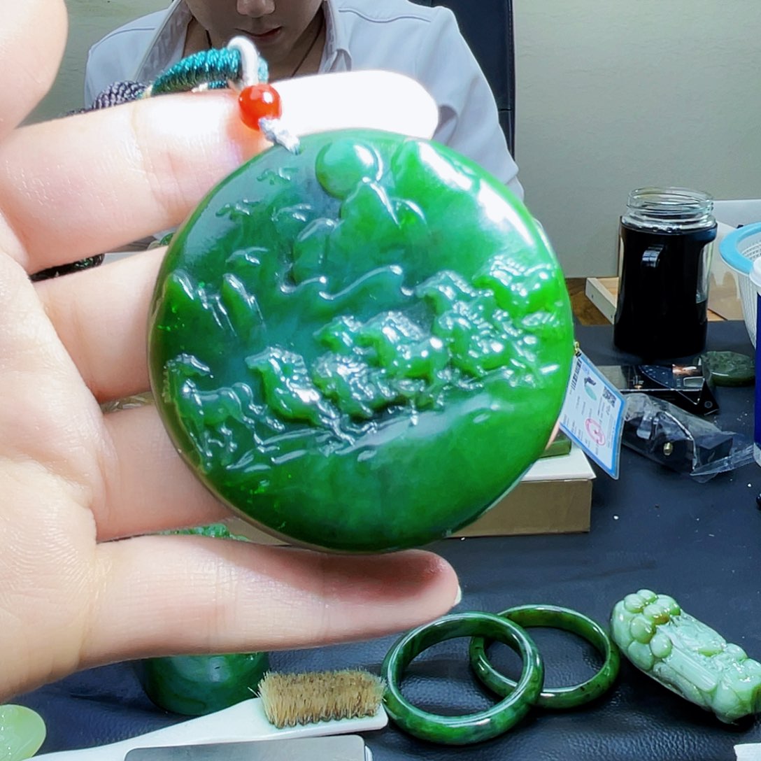 颈饰未镶嵌和田玉