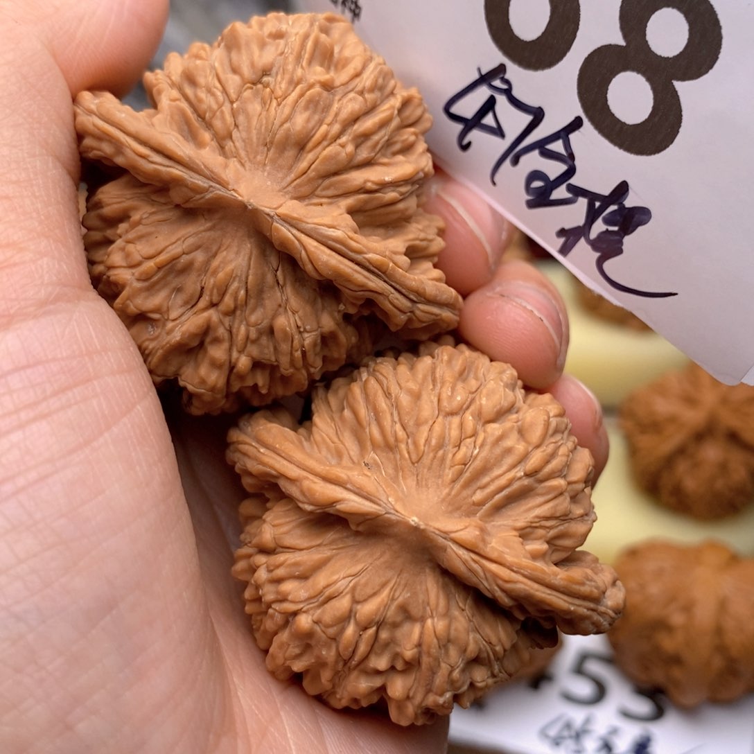 文玩核桃吊坠568号47全楼