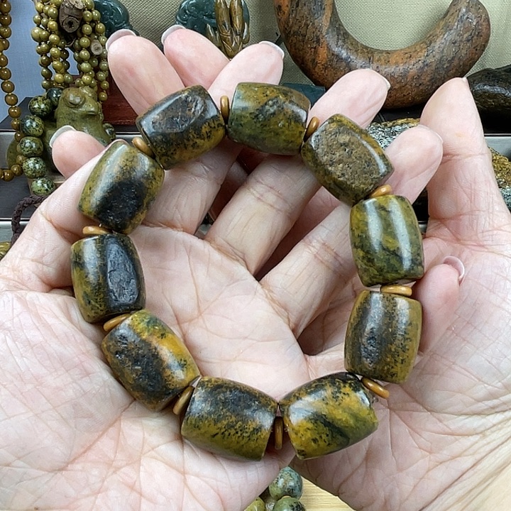 岫岩河磨玉（透闪石质玉）手串未镶嵌