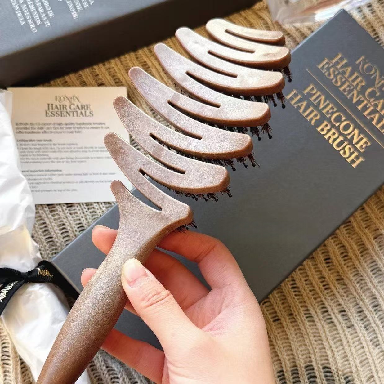 松塔梳蓬松顺发排骨梳子按摩梳