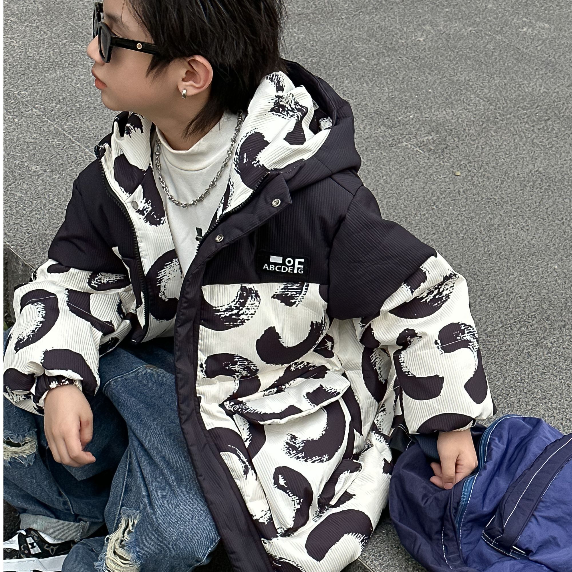 （001-200）儿童秋冬中长款休闲加厚外套