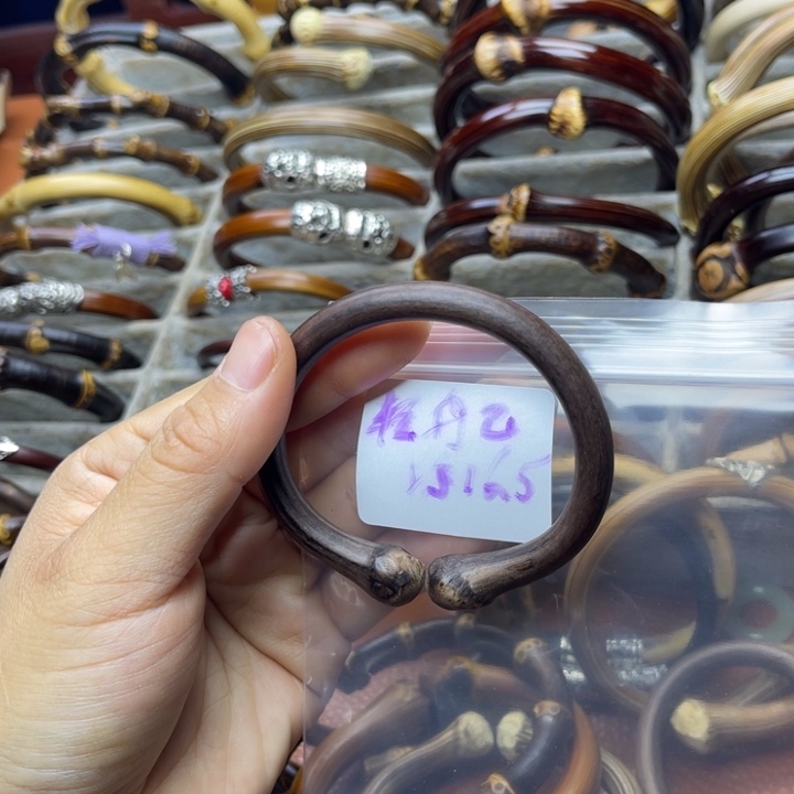 鸡翅木輕****山我们在这里