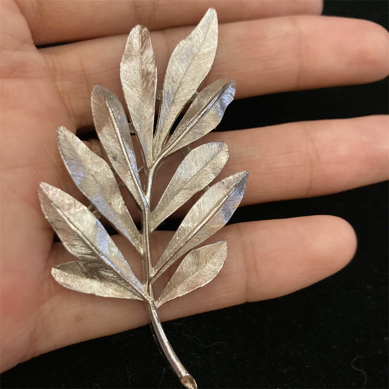 合金胸针 trifari银色蕨叶胸针1-1【2070122-063】