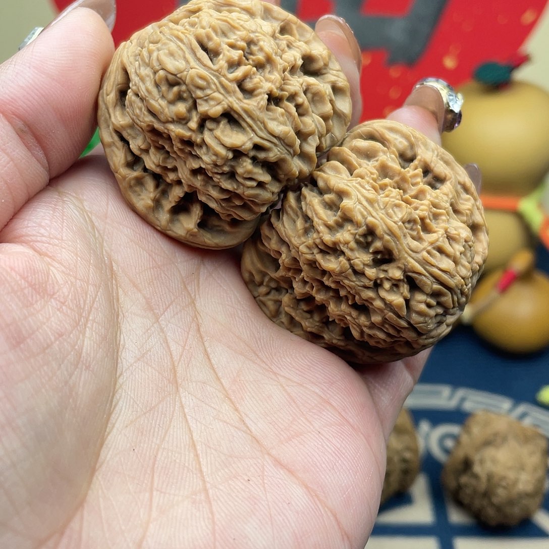 文玩核桃吊坠J****林涿鹿南疆石