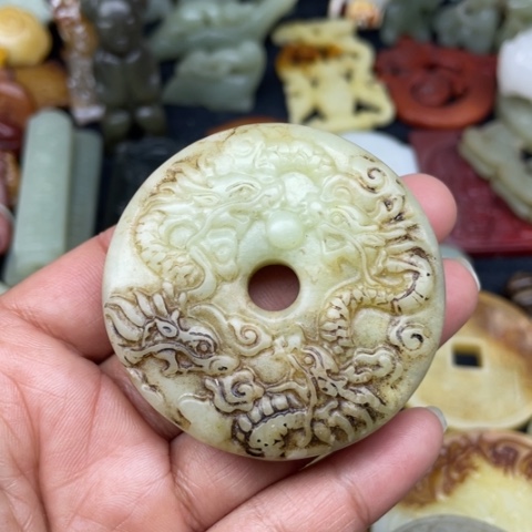 蛇纹石玉颈饰未镶嵌23