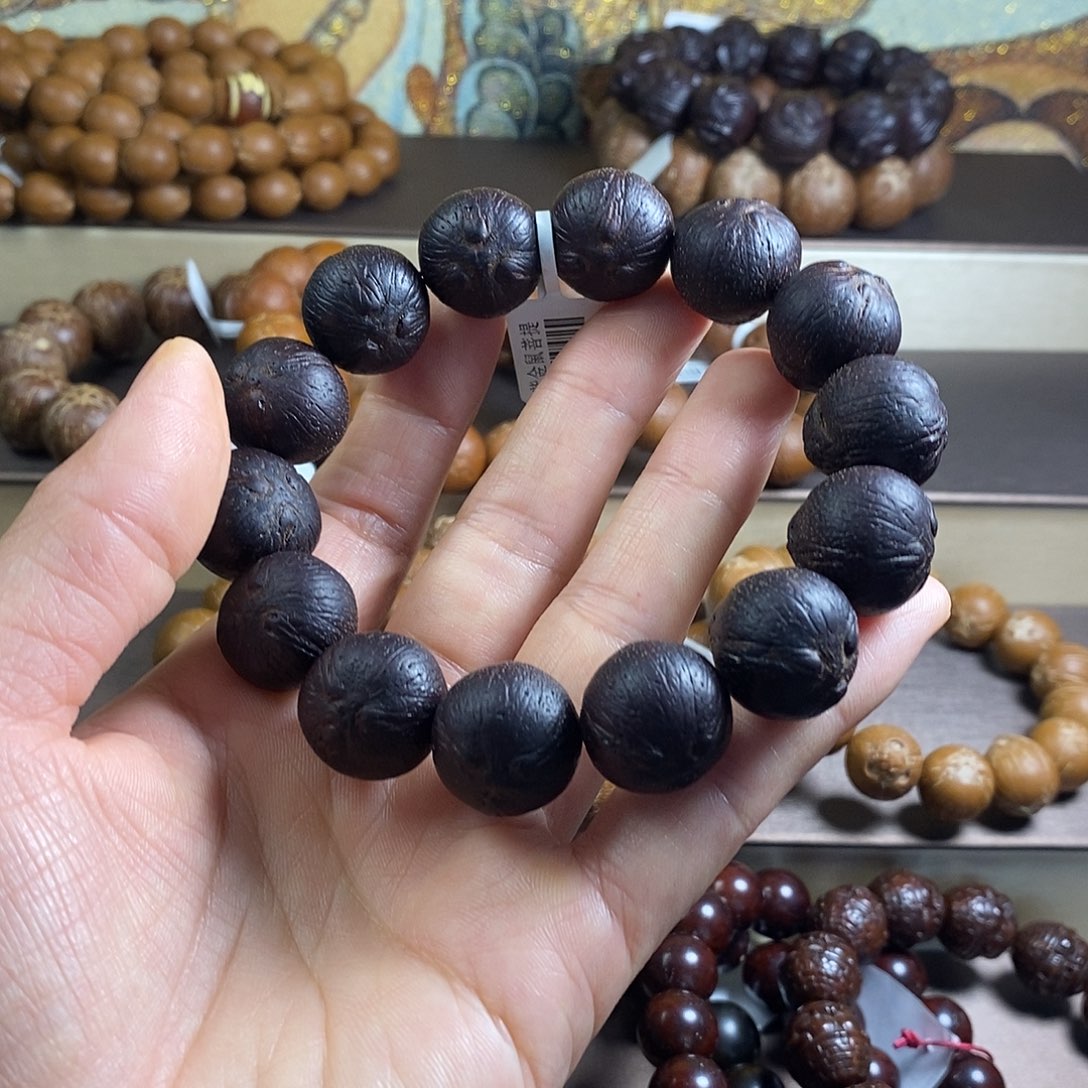 Y***e紫金鼠手串18原皮极品收藏款紫皮飞碟