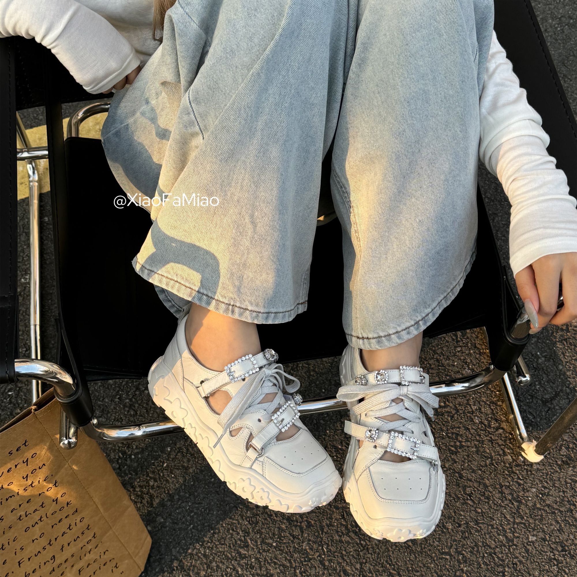 小发喵「树篱纹银色闪光带运动鞋｜轻奢大牌 通勤休闲户外」