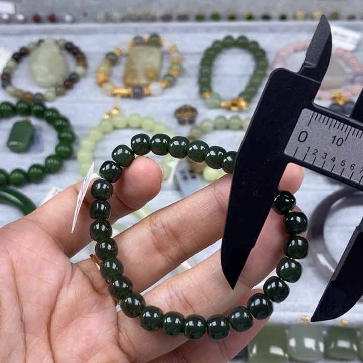 和田玉未镶嵌珠宝半成品