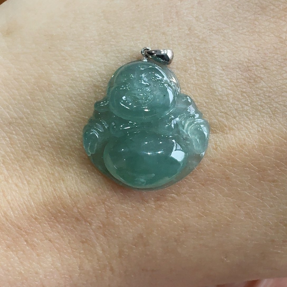 翡翠颈饰18K金镶嵌佛