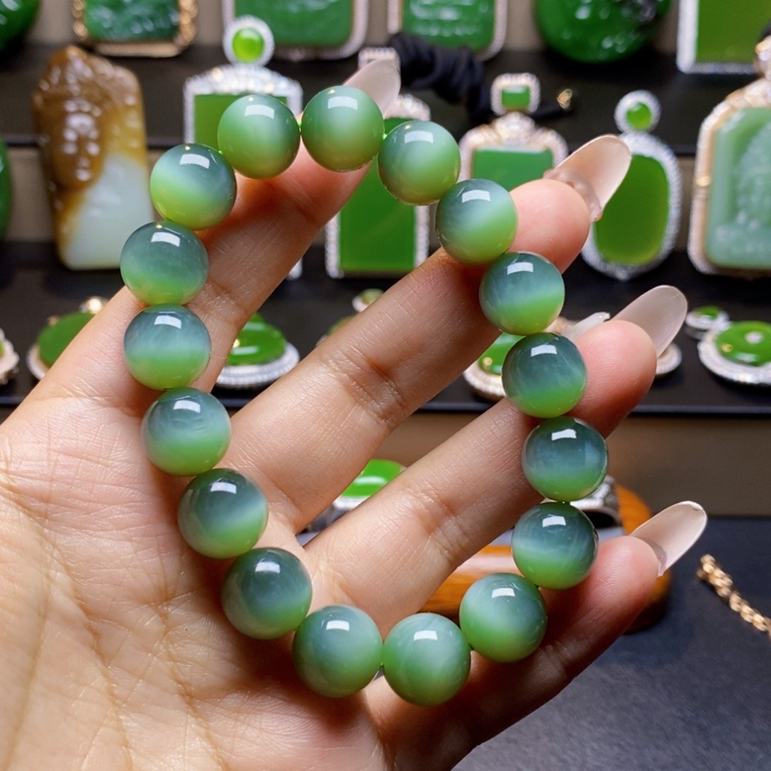 忘***去和田玉未镶嵌挂件