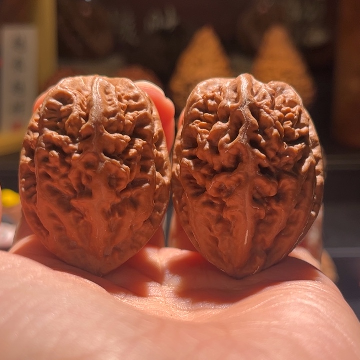 拙***橙吊坠文玩核桃老树珊瑚纹50