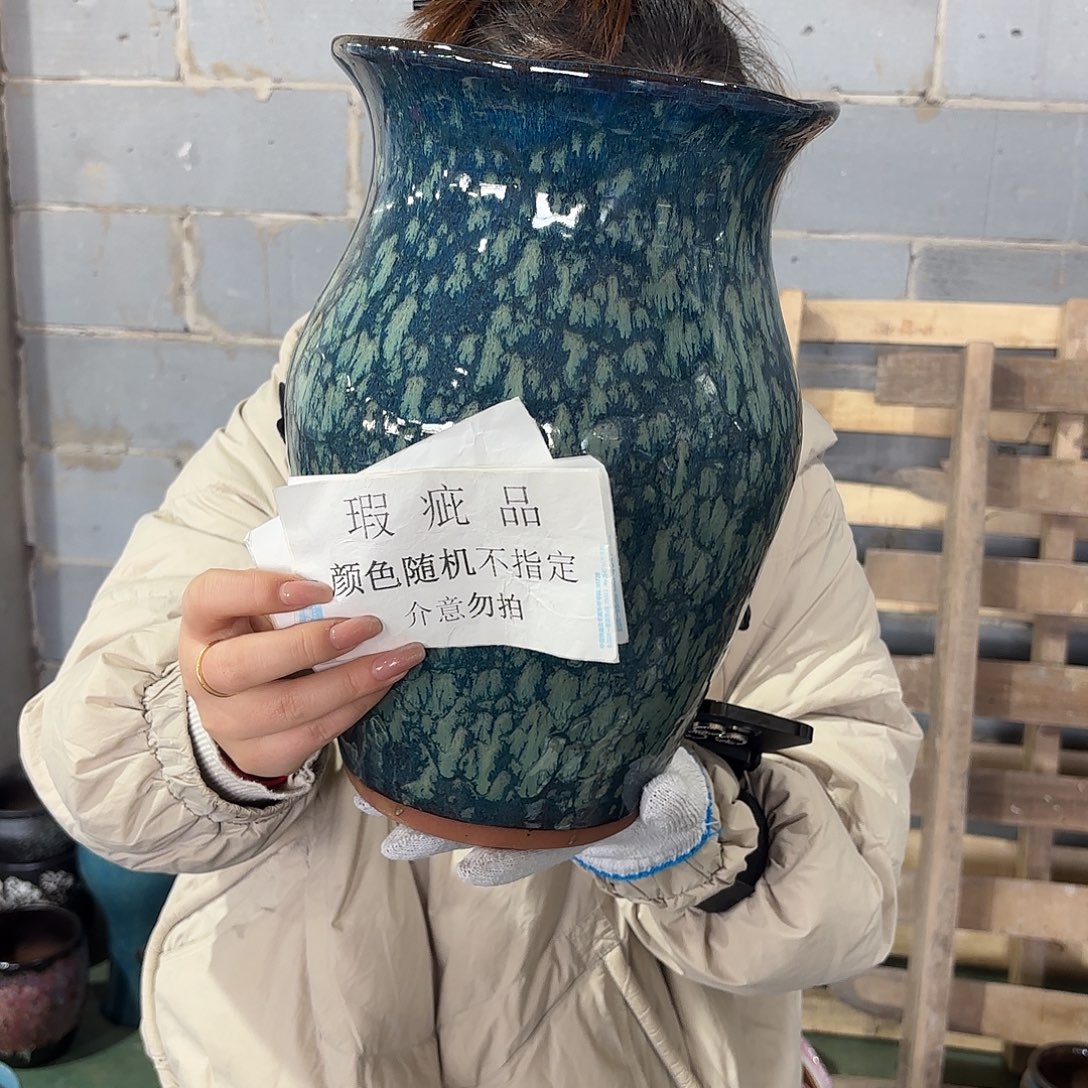 红陶瑕疵高32/20一个