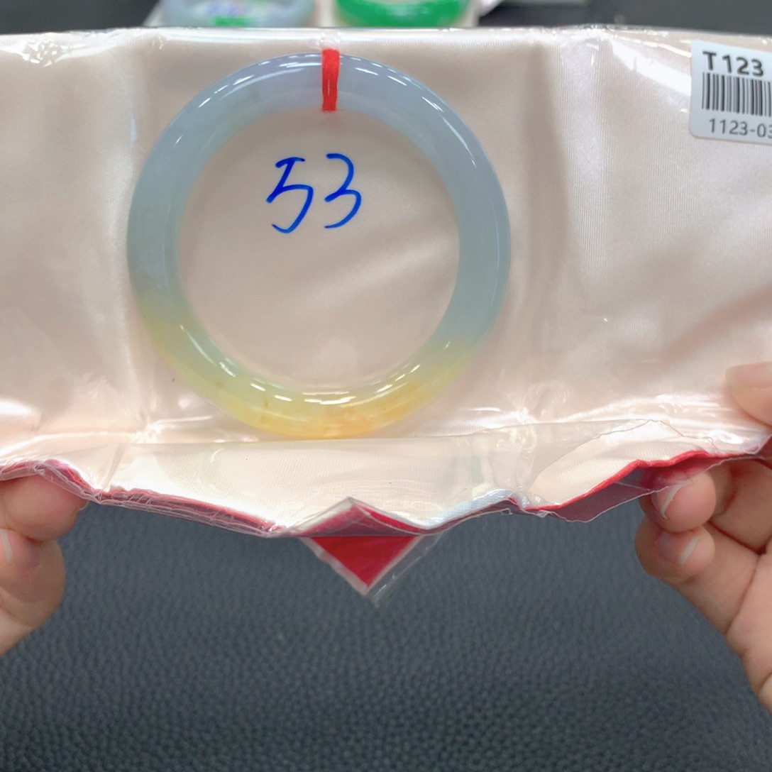 翡翠未镶嵌手镯翡翠