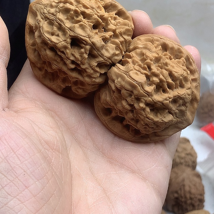 吊坠文玩核桃三角官帽