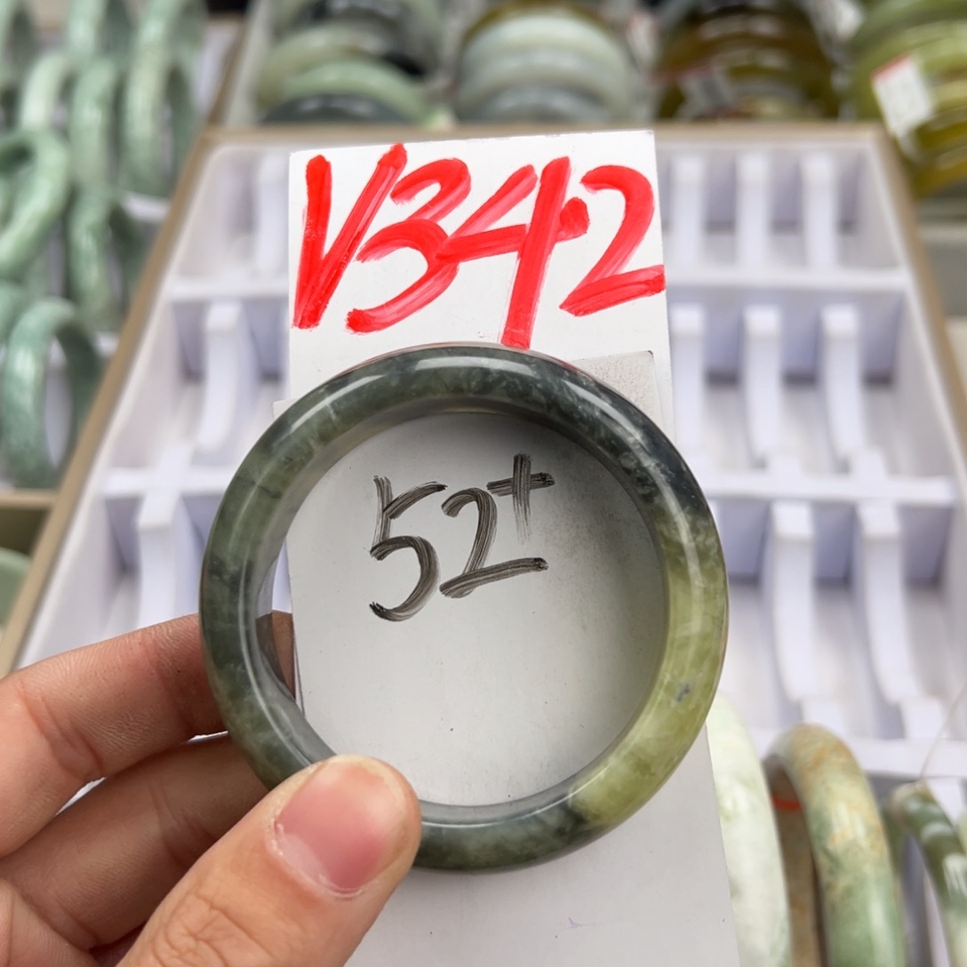 岫玉手镯未镶嵌天然岫玉微瑕