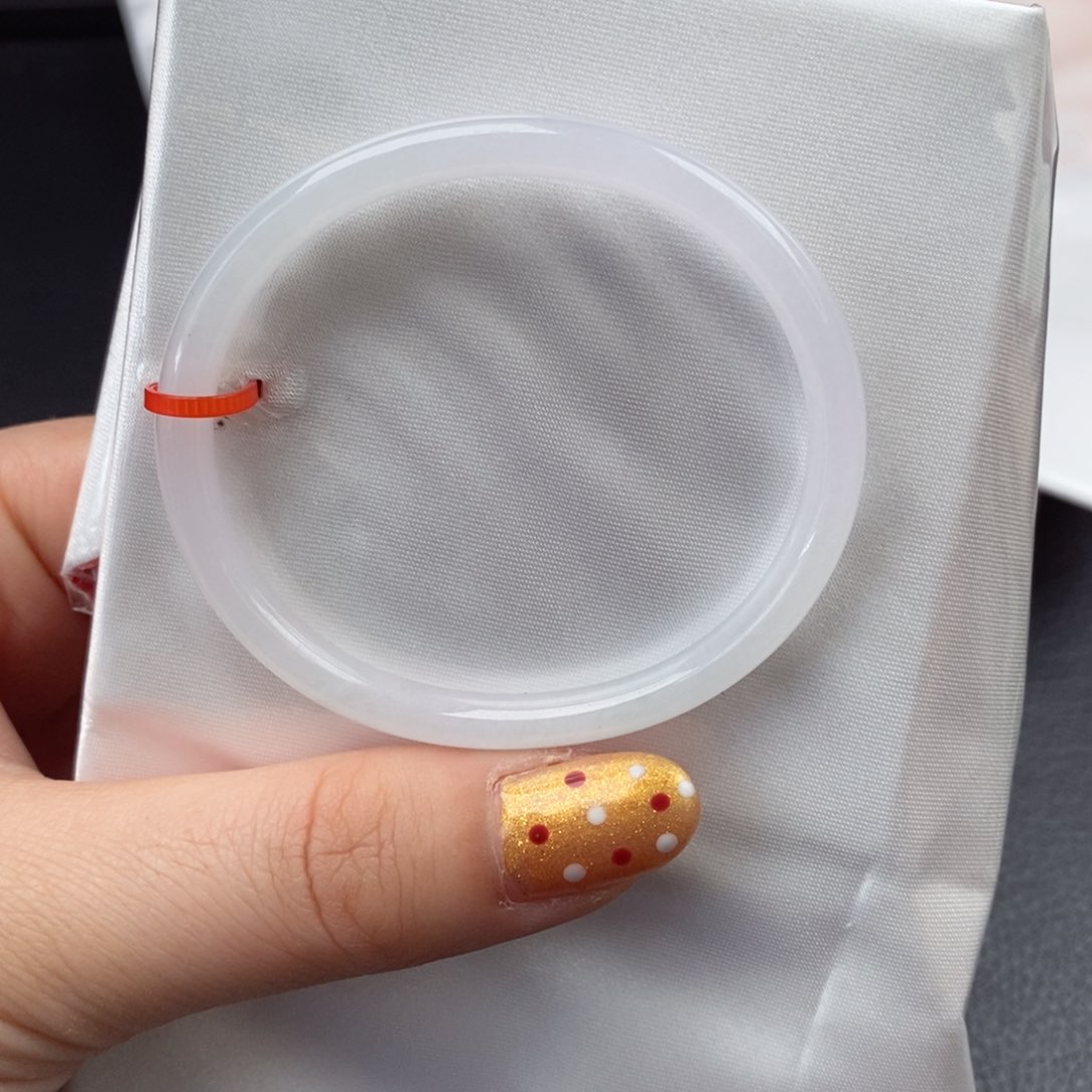 翡翠手镯未镶嵌51贵妃