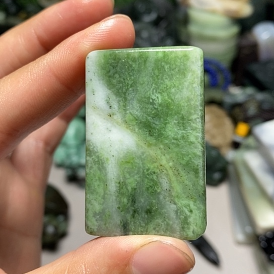 独山玉未镶嵌珠宝半成品