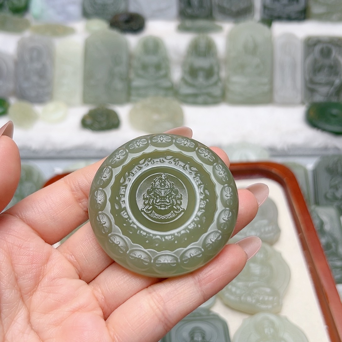 和田玉未镶嵌颈饰Y****ღ