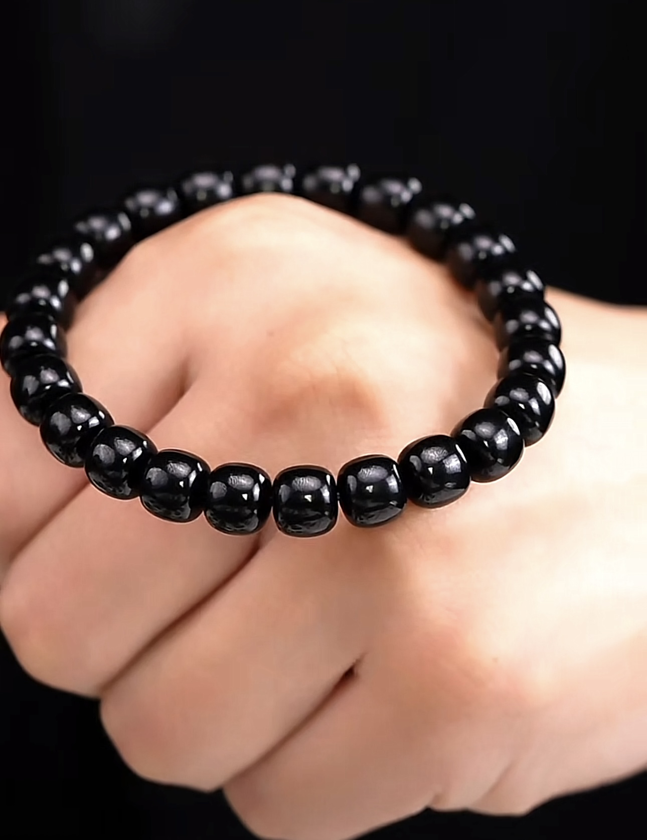 和田玉黑青老型单圈9×8